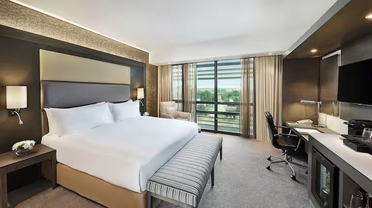 5-Star Hotel